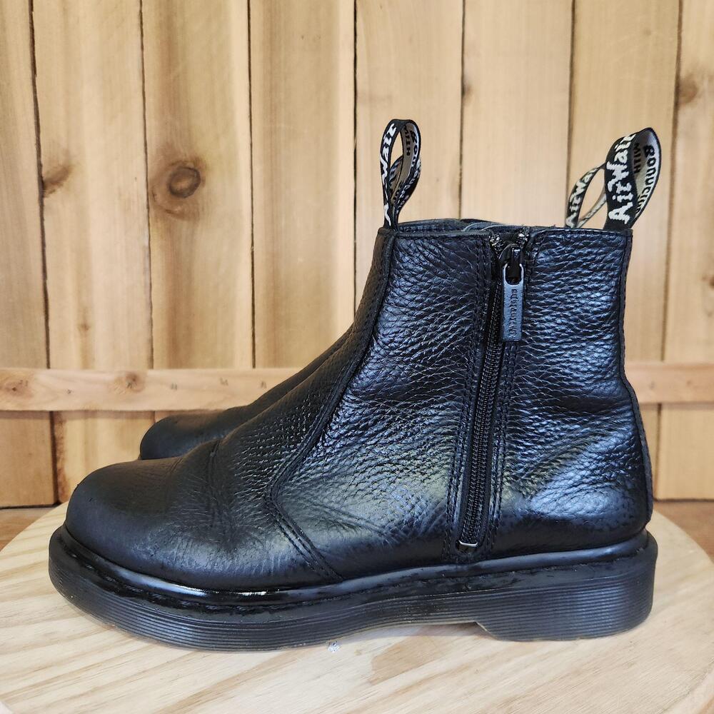 Dr Martens 2976 W/ZIPS Chelsea Boots Womens 8 Black Leather Ankle Zip Booties